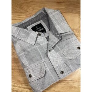Men's PrAna Marvin Short Sleeved Plaid Button Up. Gray Large